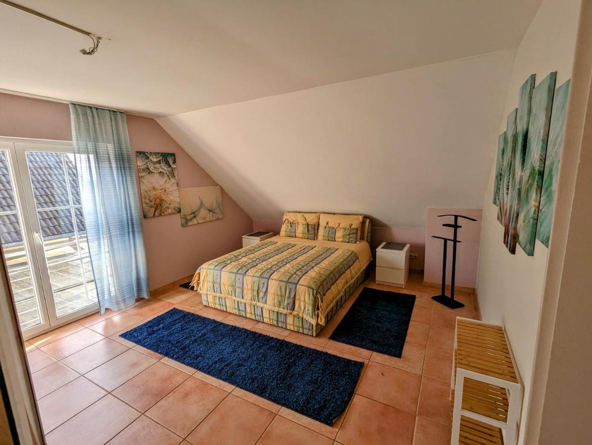 Grosse Schoenheit Mit Panoramablick Euskirchen Εξωτερικό φωτογραφία