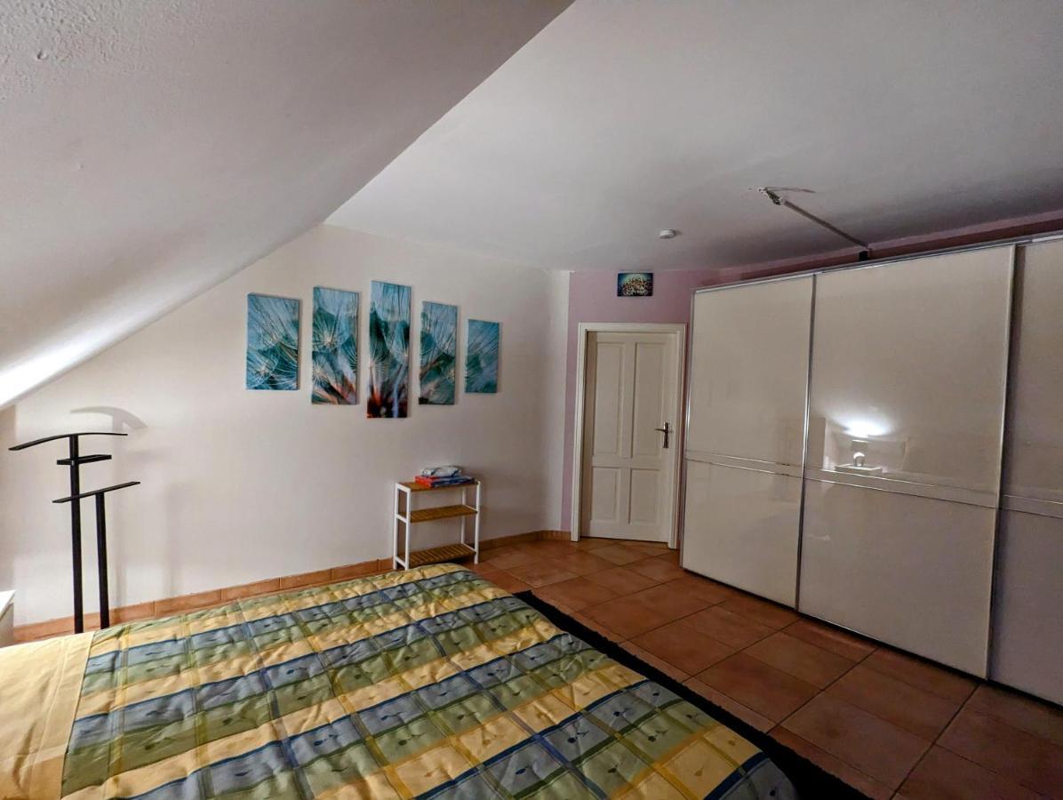 Grosse Schoenheit Mit Panoramablick Euskirchen Εξωτερικό φωτογραφία
